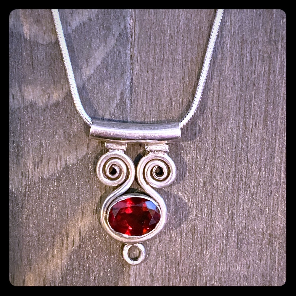 ❣️Garnet & Sterling Silver Necklace